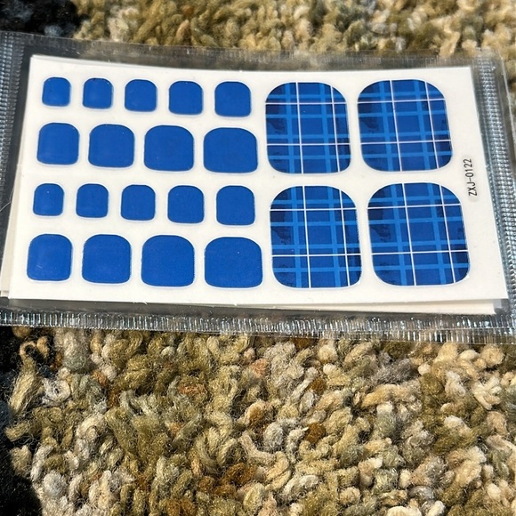 Set of 4 Blue & Black Nail Wraps Sets Gel Nails or Top Coat and Go - Picture 6 of 6